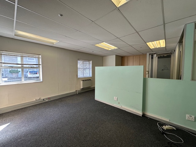 To Let commercial Property for Rent in Pinelands Western Cape